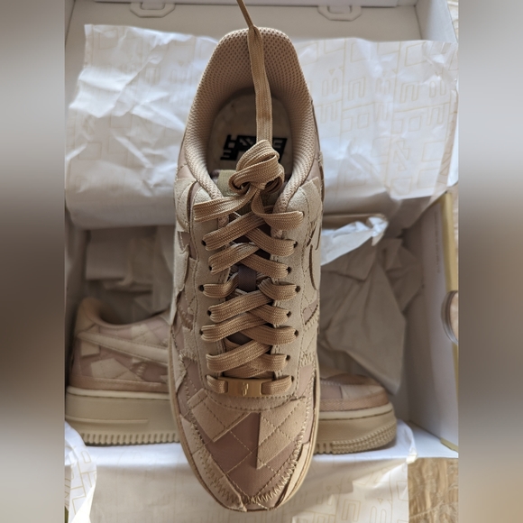 Billie Eilish x Air Force 1 Low Mushroom - Picture 2 of 7